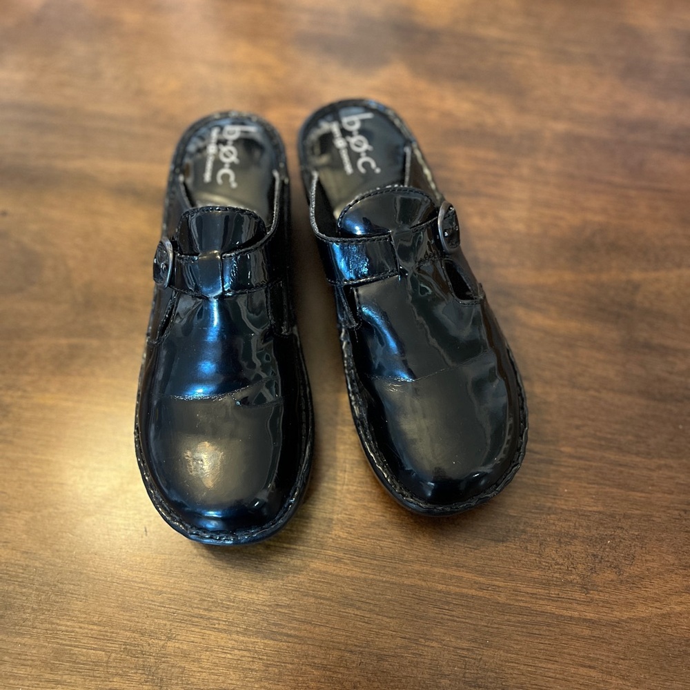 b.o.c. Clogs - 9 - Picture 2 of 10